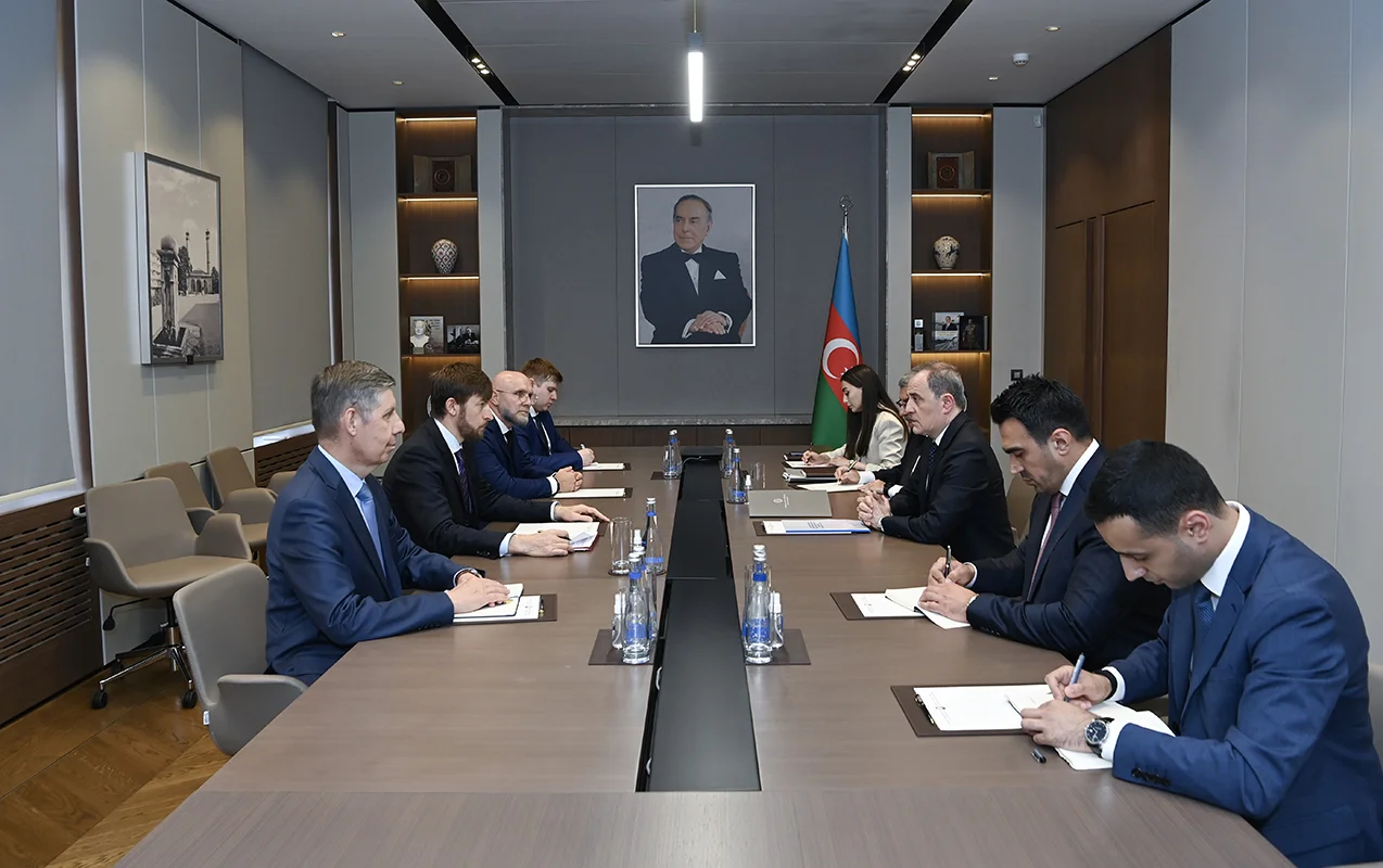 Bayramov Putinin köməkçisini qəbul etdi - Fotolar
