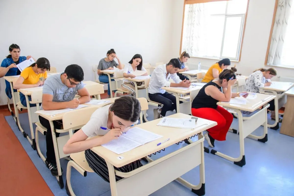 Bazar günü ali məktəblərə qəbul üzrə növbəti imtahan keçiriləcək