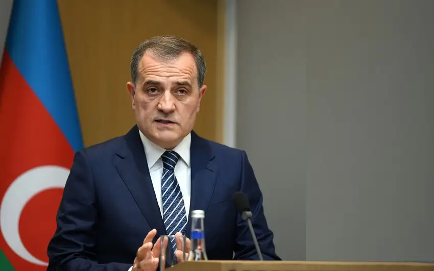 Bayramov BƏƏ XİN başçısı ilə regional təhlükəsizliyi müzakirə edib