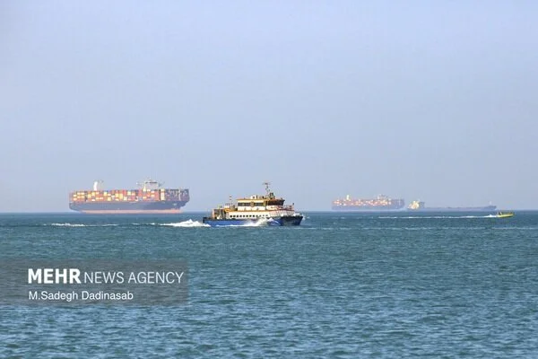 Direct cargo shipping between UAE and Iran resumes