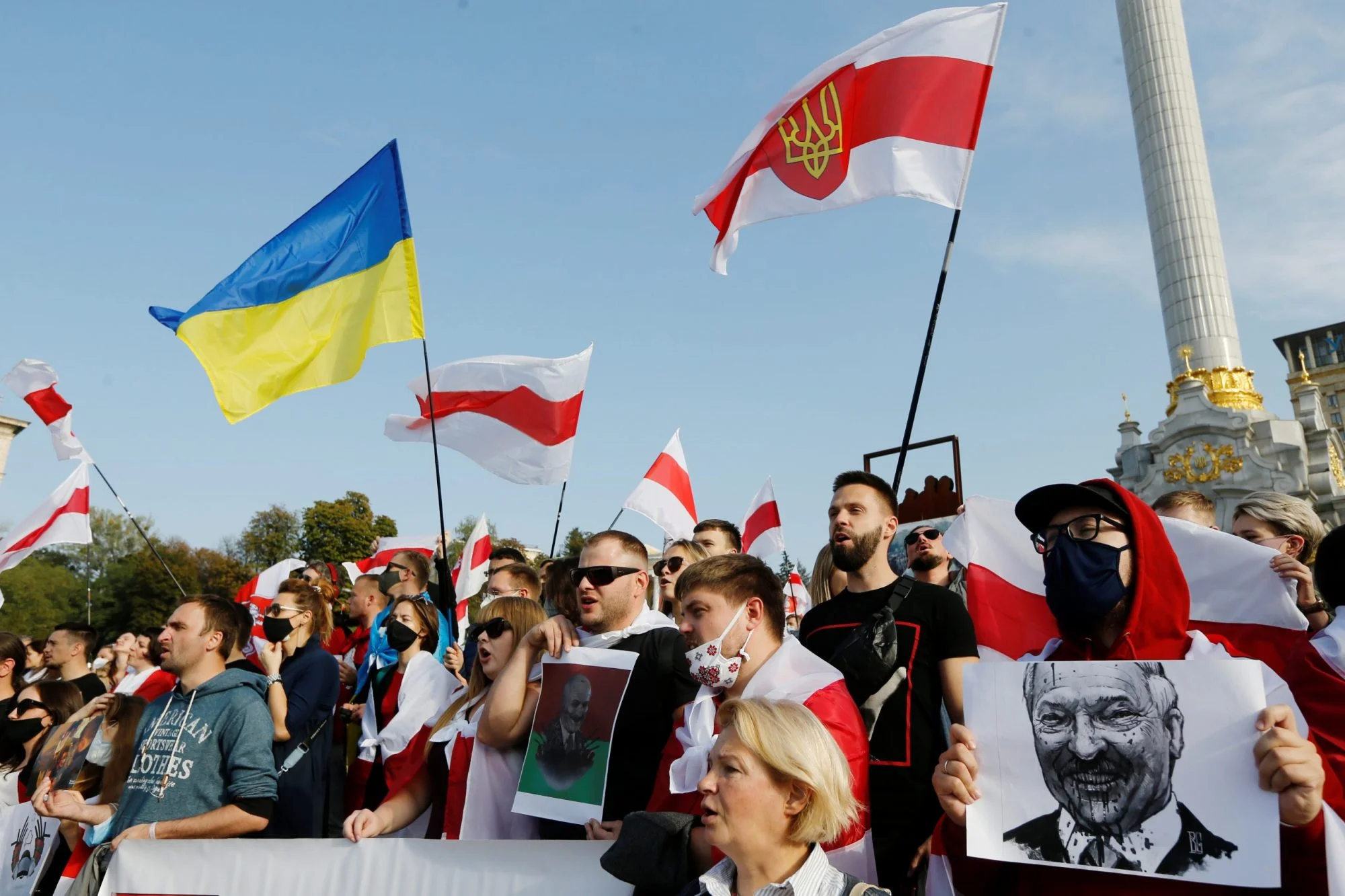 Belarus Ukrayna münaqişəsinin sülh yolu ilə həllinə çağırıb