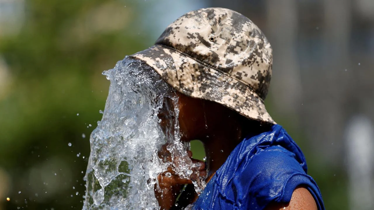 Belgium issues heatwave warnings as temperatures set to soar