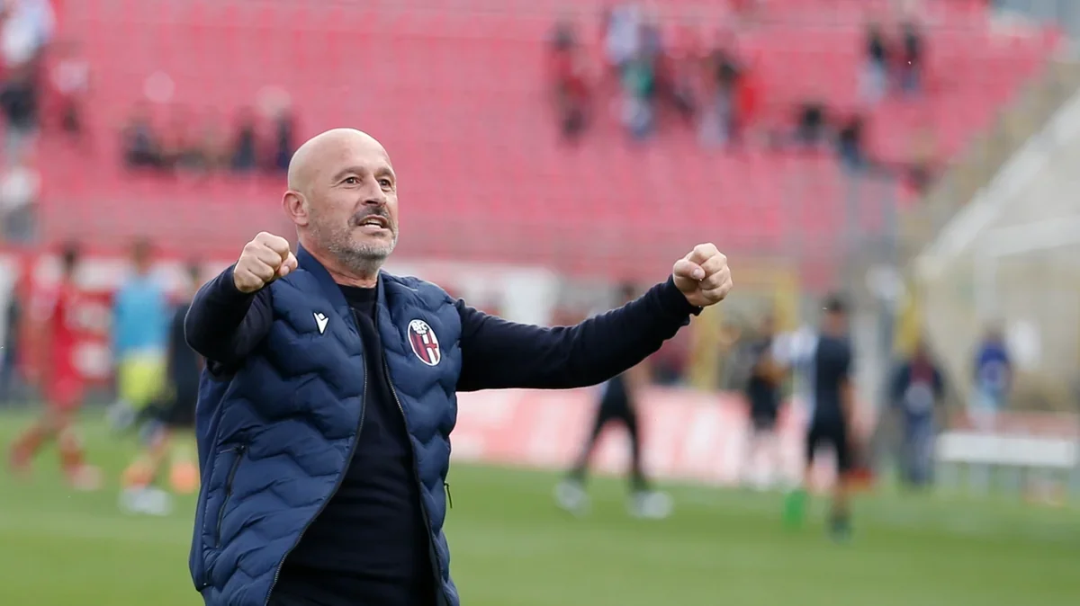 "Beşiktaş" Vinçentso İtalyanonu yeni baş məşqçi təyin edib