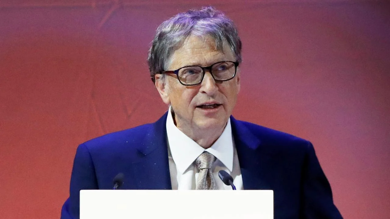 Bill Qeyts süni intellektin yaratdığı qlobal təhlükələrə qarşı xəbərdarlıq etdi