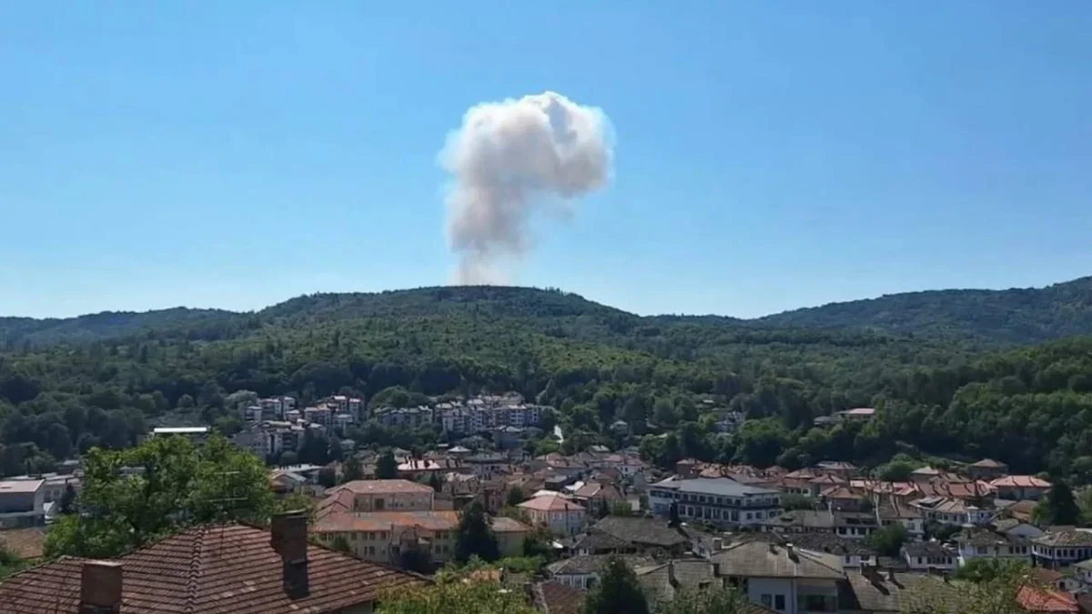 Major explosion rocks military plant in Bulgaria
