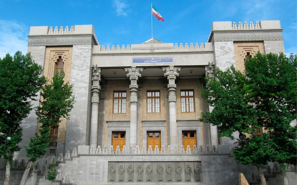 Britaniya səfiri Tehranda XİN-ə çağırıldı