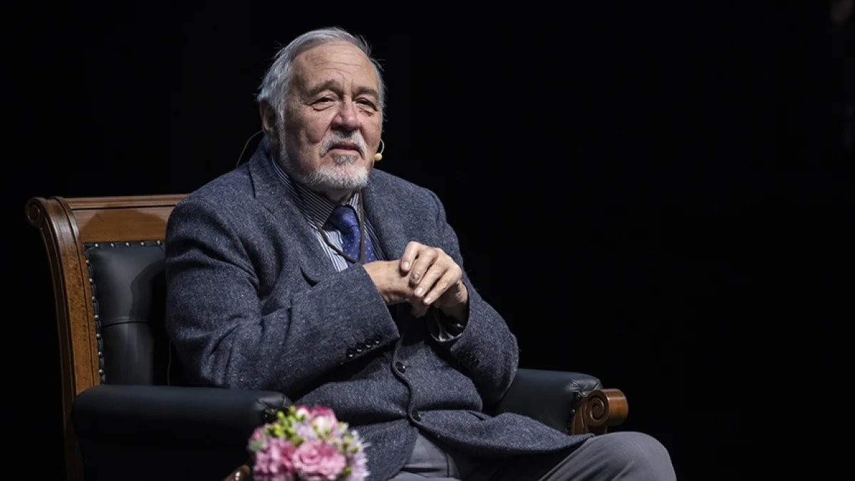 Bu küçəyə İlber Ortaylının adı verildi