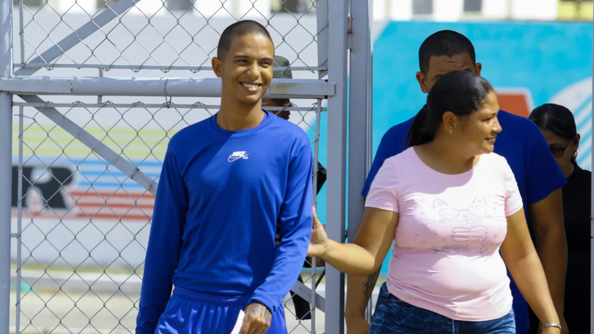 Venesuelada onlarla siyasi məhbus azadlığa buraxılıb