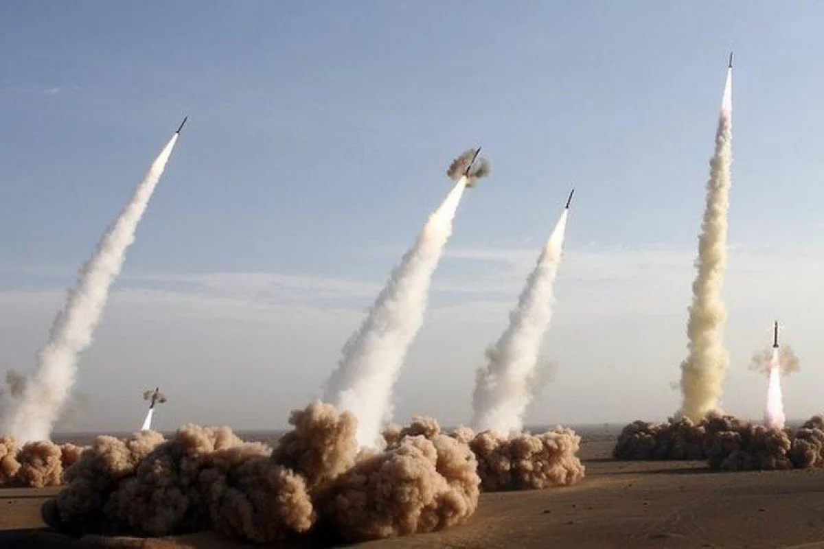 СМИ: Иран пригрозил ударами по базам США в странах региона