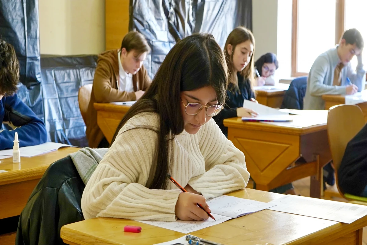 Buraxılış imtahanı keçirilib