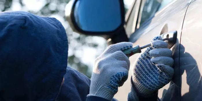 Füzulidə 20 ədəd yük avtomobilindən təkər diski, şin və akkumulyatorlar oğurlanıb