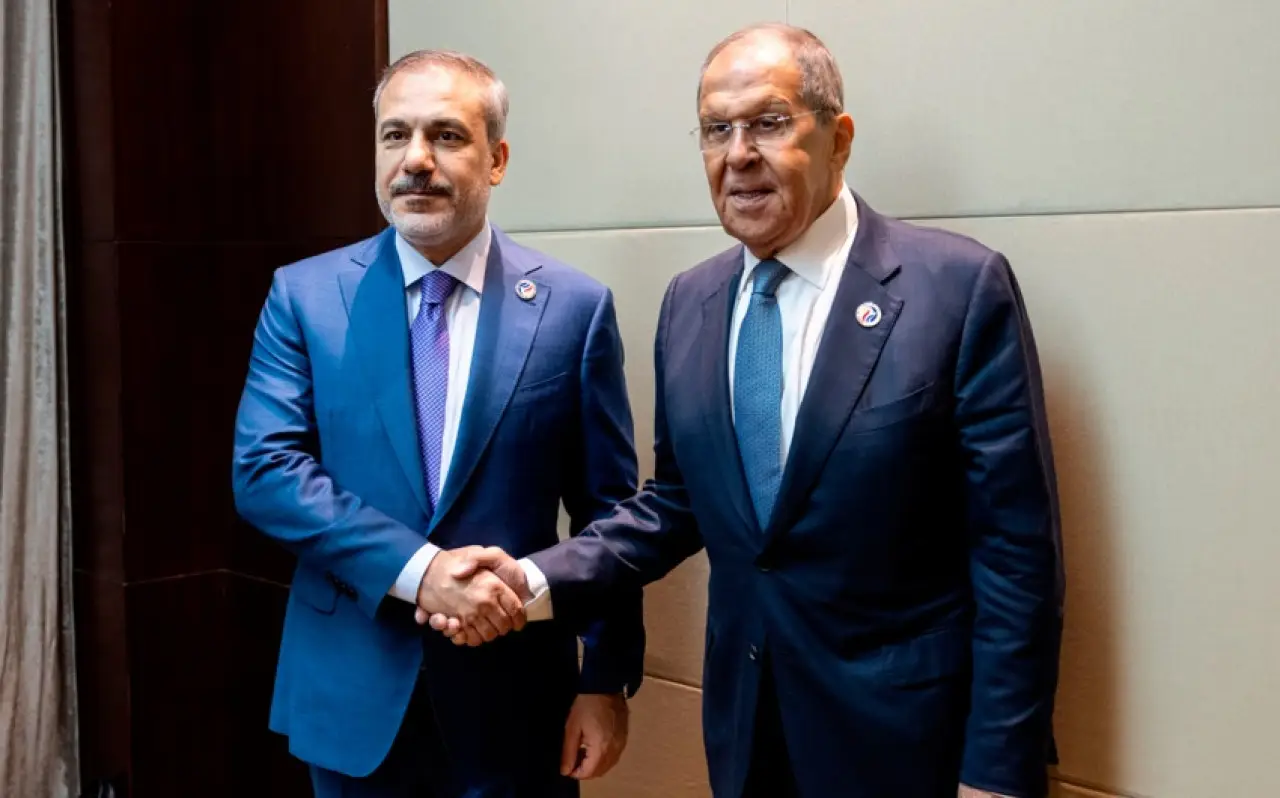 Hakan Fidanla Lavrov telefonla danışdı