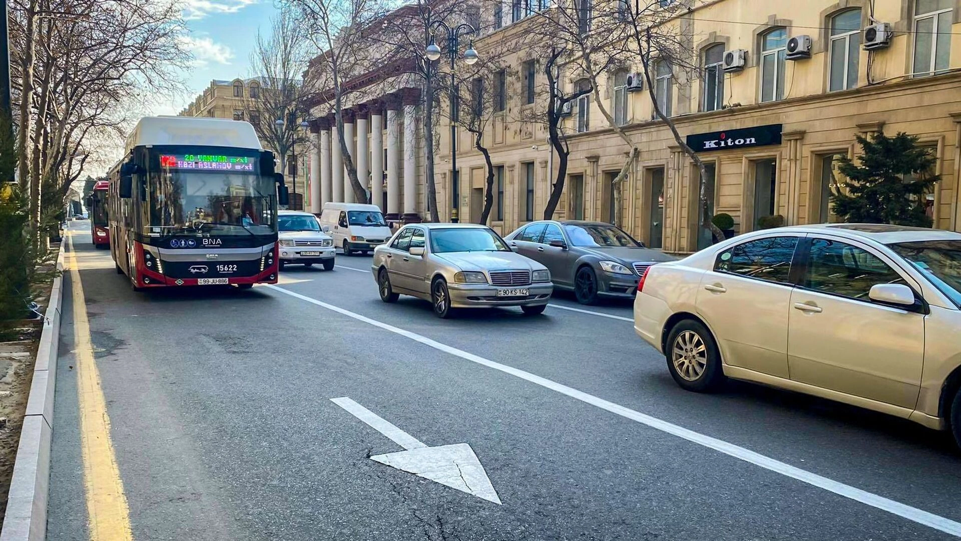 Bakıda bəzi avtobusların hərəkət sxemi dəyişdirləcək