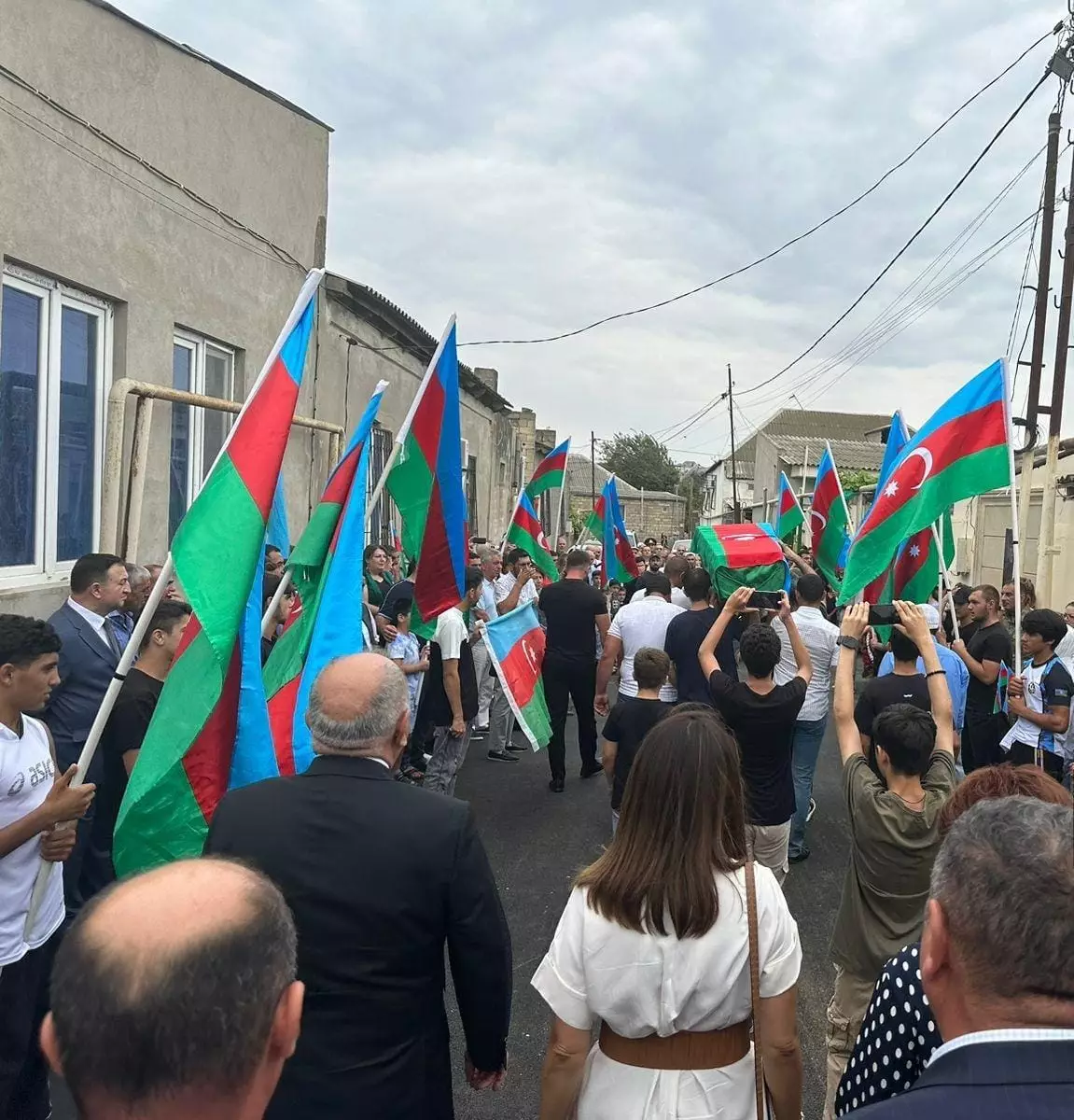 31 il sonra nəşi tapılmış Nurəli Abdullayevlə vida mərasimi keçirilib - YENİLƏNİB