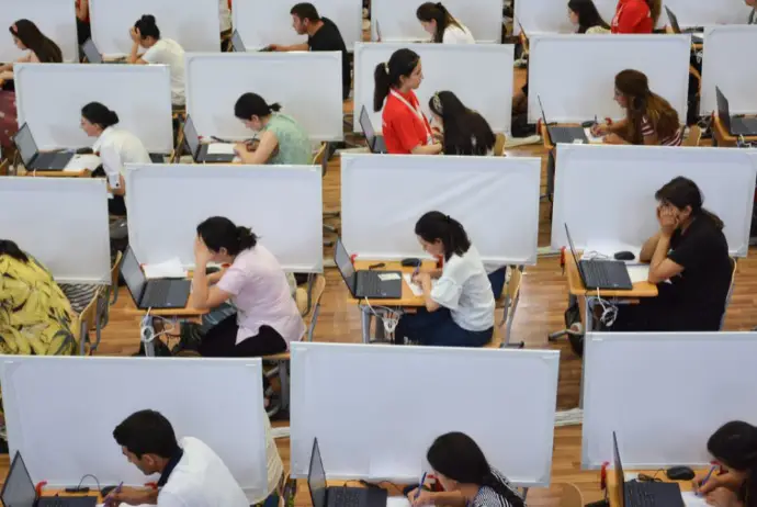 İki mindən çox müəllim sertifikatlaşdırma imtahanında keçid balını toplaya bilməyib