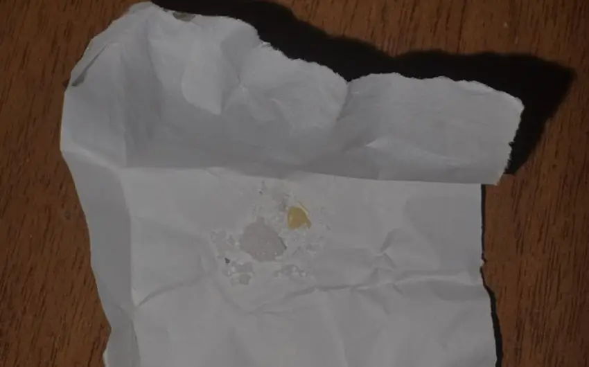 Bakıda ata həbsdəki oğluna narkotik vasitə gətirib