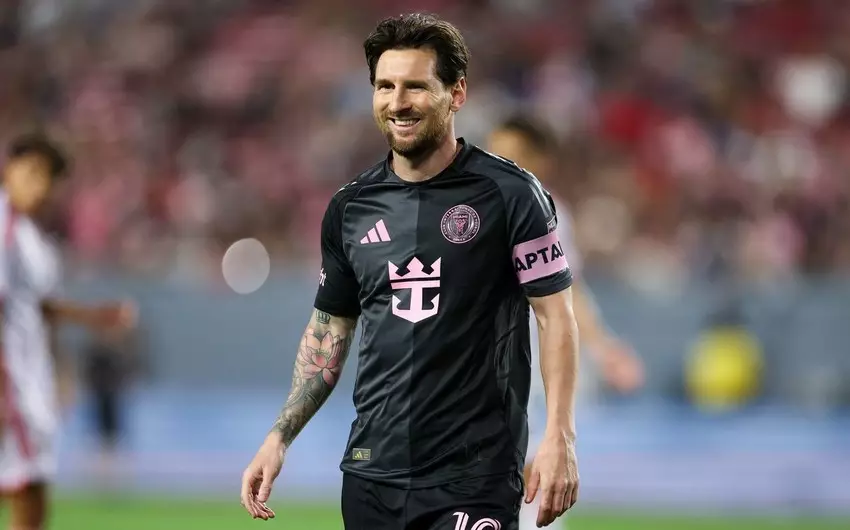 Messi millimizi təbrik etdi - VİDEO