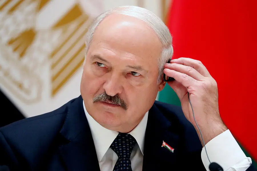 Lukaşenko Belarusun Polşaya uçan pilotsuz təyyarələri vurduğunu deyib