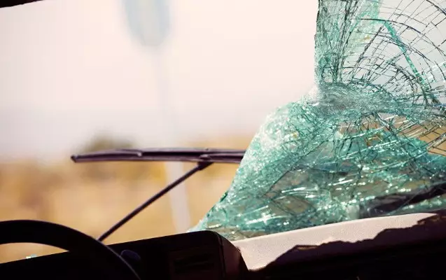 Rusiyada trolleybus qəzaya uğrayıb, ölən var