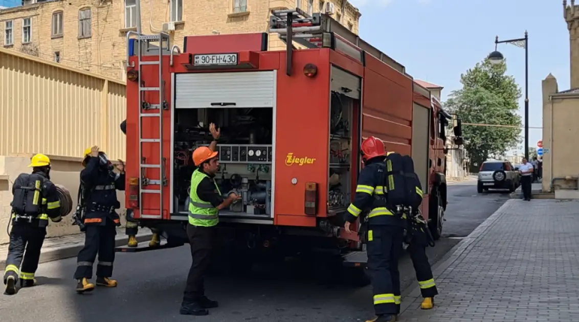FHN çoxmərtəbəli yaşayış binasında təlim keçirib