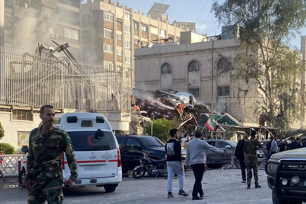 “İsrail ABŞ-ın icazəsi ilə İran konsulluğunu vurub”