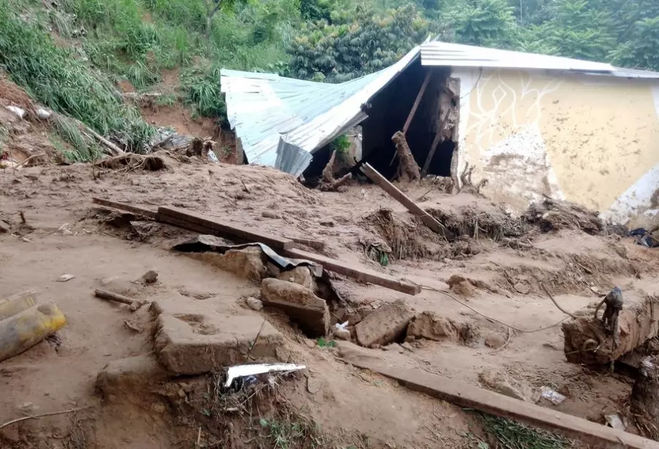 Bu ölkədə yağışlar nəticəsində 17 nəfər ölüb