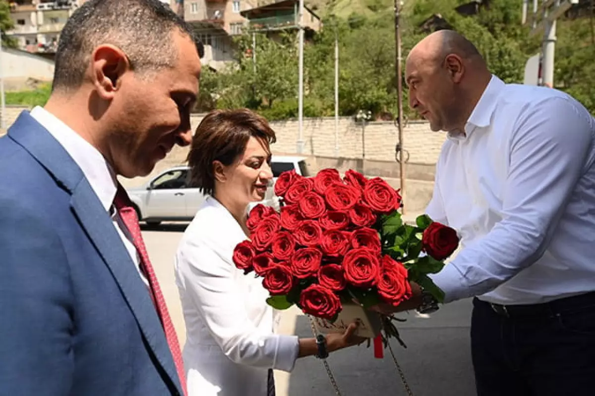 Ermənistanda şəhər merinin əmlakı müsadirə oluna bilər