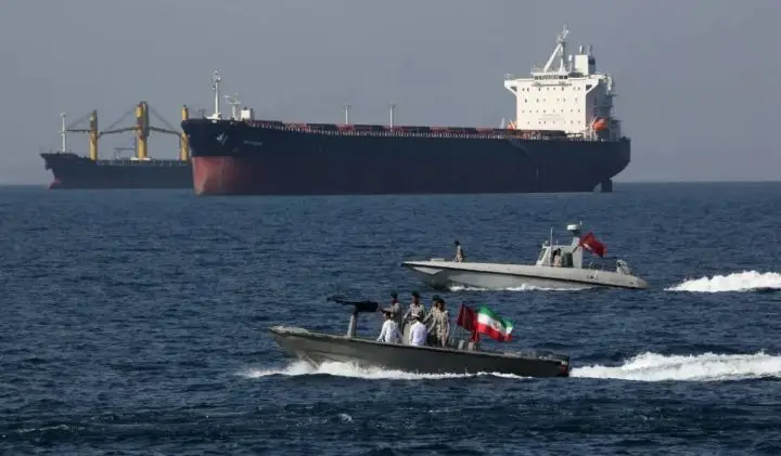 İran Hörmüz boğazını minalayacaq?