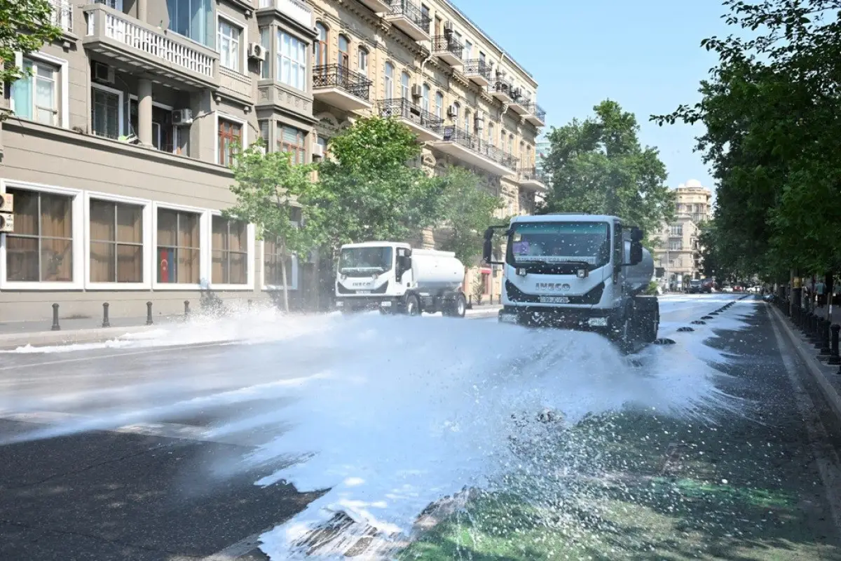 Paytaxtda növbəti geniş təmizlik işləri aparılıb
