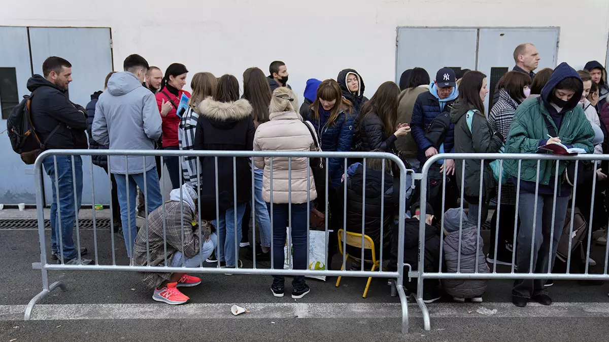 Ukraynalı qaçqınlar Fransadan çıxarılır