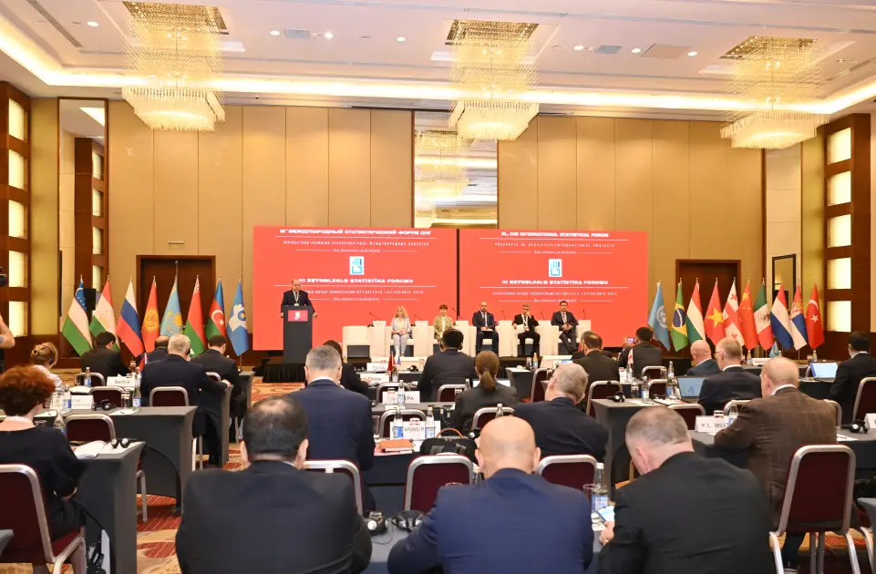 III Beynəlxalq Statistika Forumu öz işini davam etdirir
