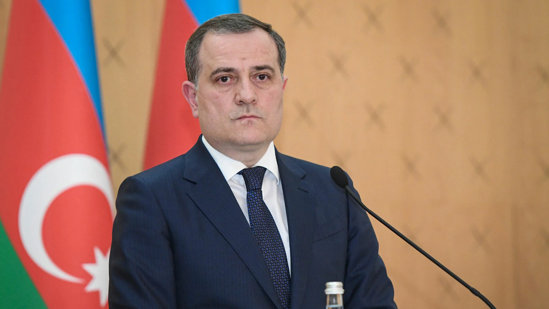 Ceyhun Bayramov ABŞ-yə getdi - BU SƏBƏBDƏN