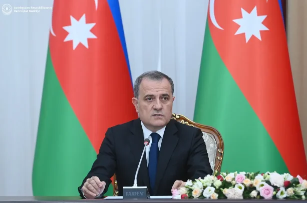 Ceyhun Bayramov polşalı həmkarı ilə görüşdü