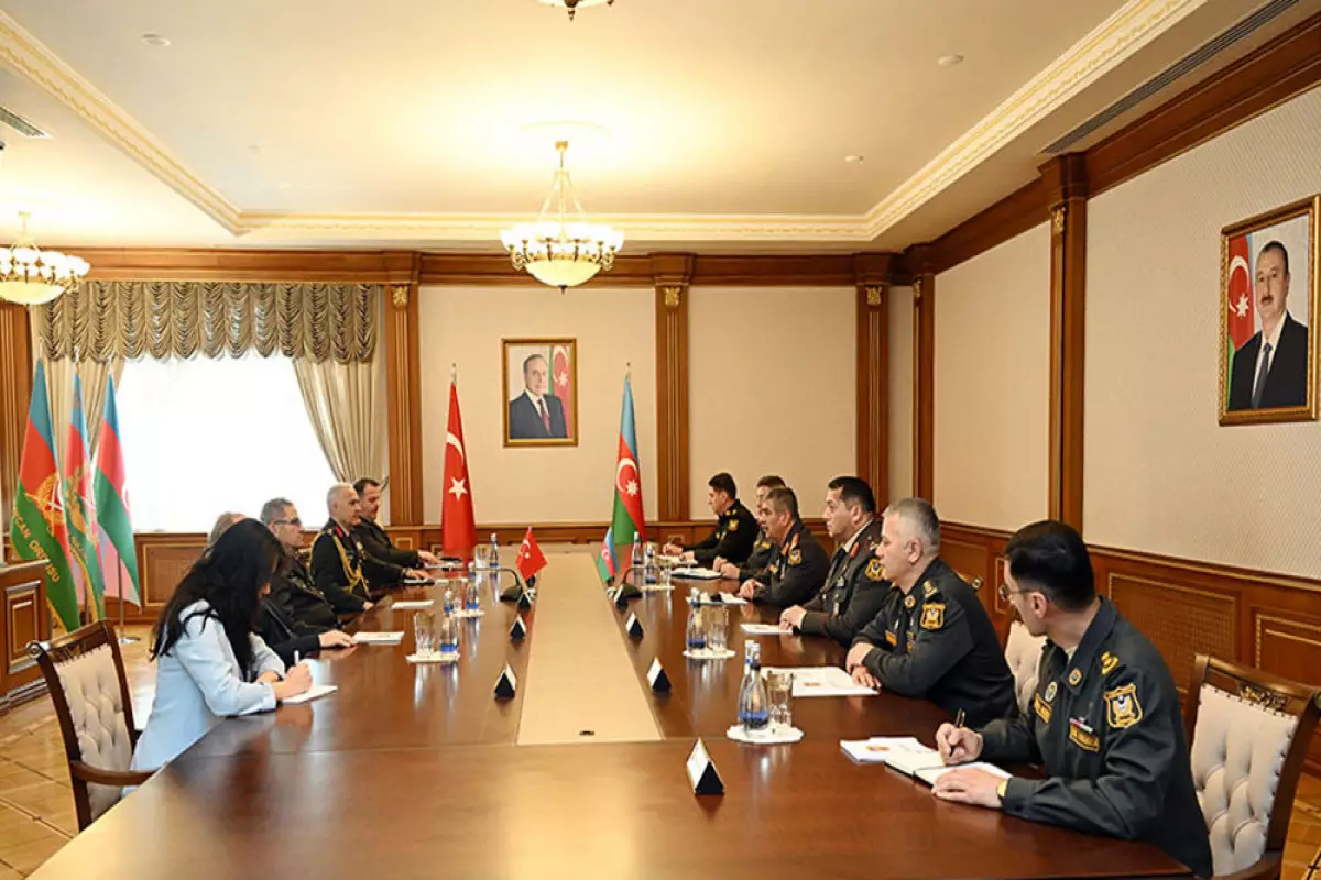 Azərbaycan-Türkiyə hərbi əməkdaşlığı müzakirə olunub - VİDEO