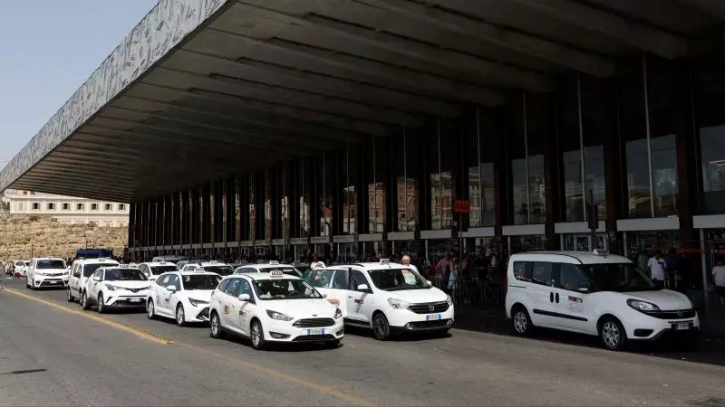 İtaliyada taksi sürücüləri tətilə başlayıb