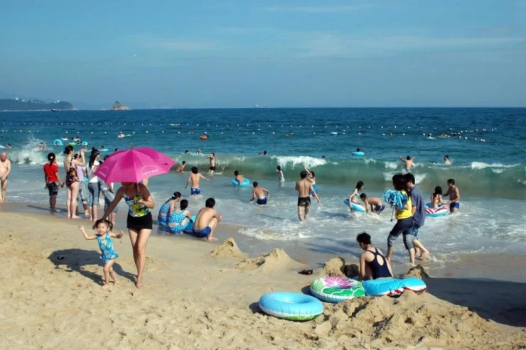 Çimərliklərdə hava şənbə günü 26 dərəcə isti olacaq