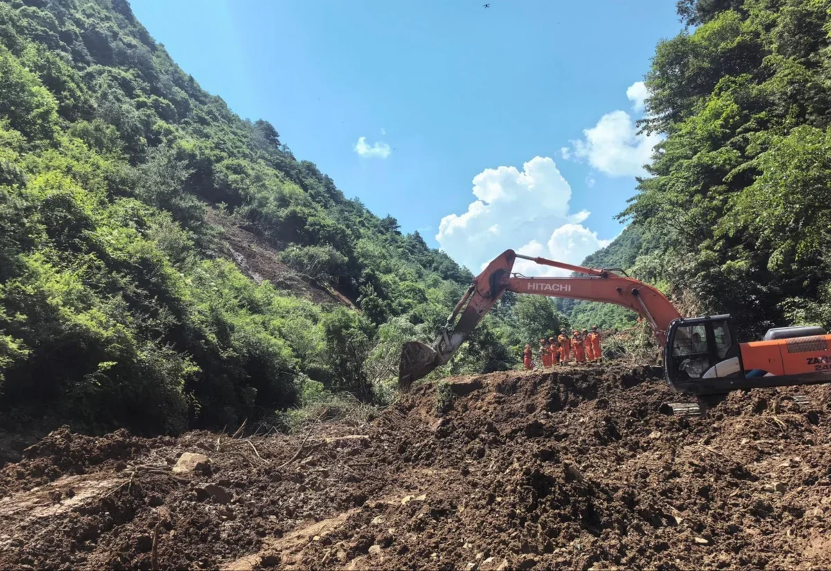 Landslide in China leaves 1 dead, 11 missing