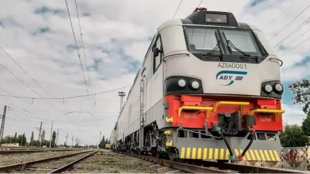 Bu il dəmir yolları ilə sərnişi daşıma artıb