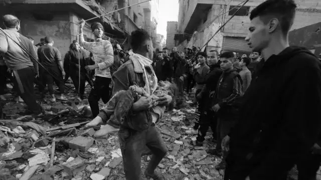 İsrail Qəzzada 25 490 adamı öldürüb