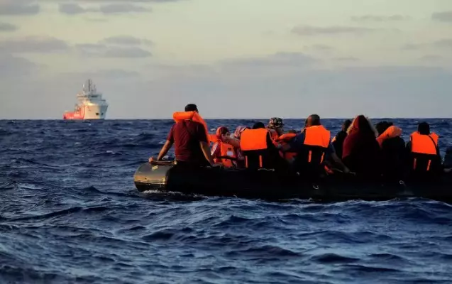 Mərakeş sahillərində miqrantları daşıyan qayıq aşıb