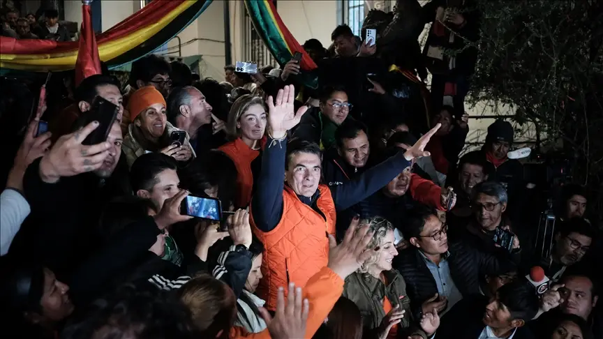 Boliviyada keçirilən prezident seçkiləri 20 illik hakimiyyətə son qoyur