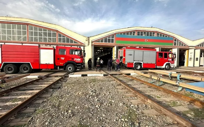 Metroda yanğınla bağlı təlim keçirilib