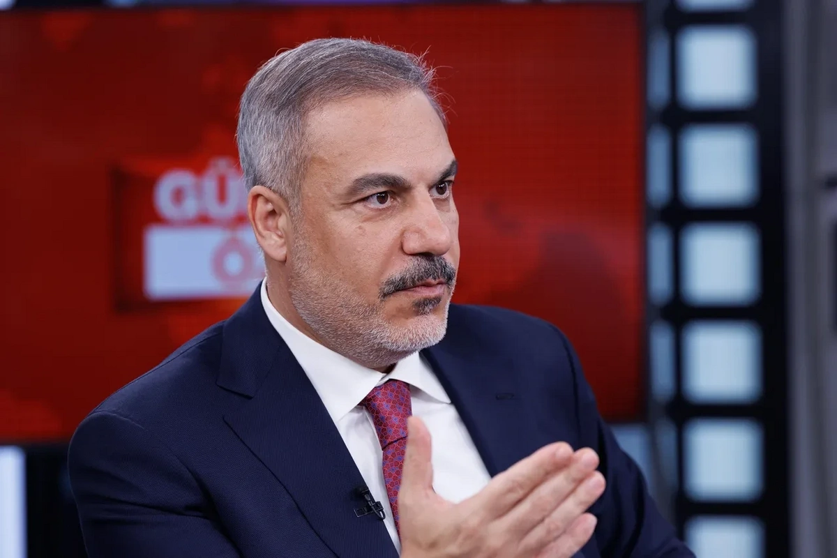 Hakan Fidan həmkarı ilə danışdı