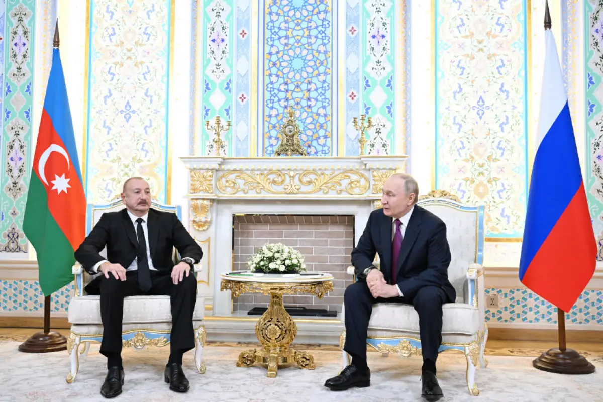 Rusiya Prezidenti: AZAL təyyarəsinin qəzaya uğramasının bir neçə səbəbi var