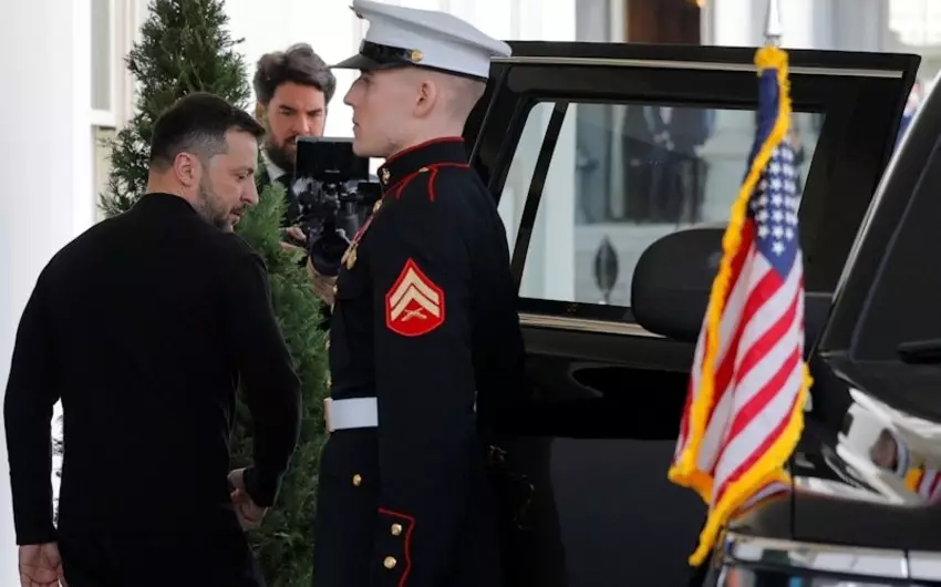 Zelenski Trampla danışıqları erkən tərk edib