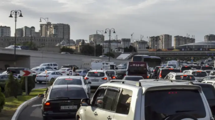Bakıda bu yollarda sıxlıq var - SİYAHI