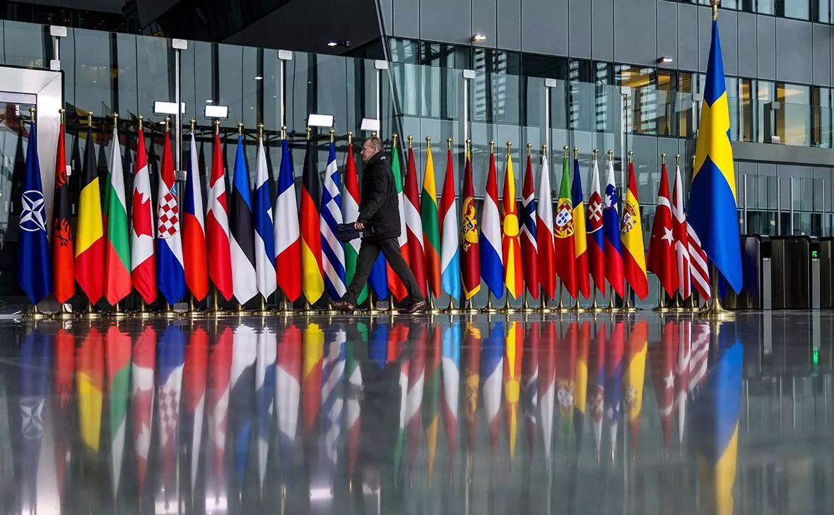 Politico: NATO-nun yeddi ölkəsi Ukraynanın alyansa qəbul edilməsinə qarşı çıxıb