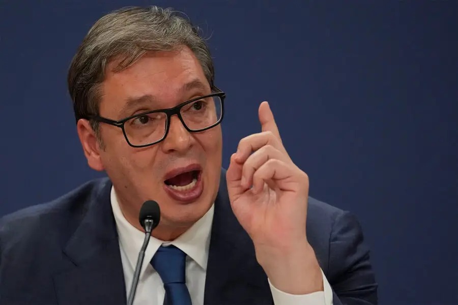 Serbiya prezidenti Putinlə görüş planlaşdırır