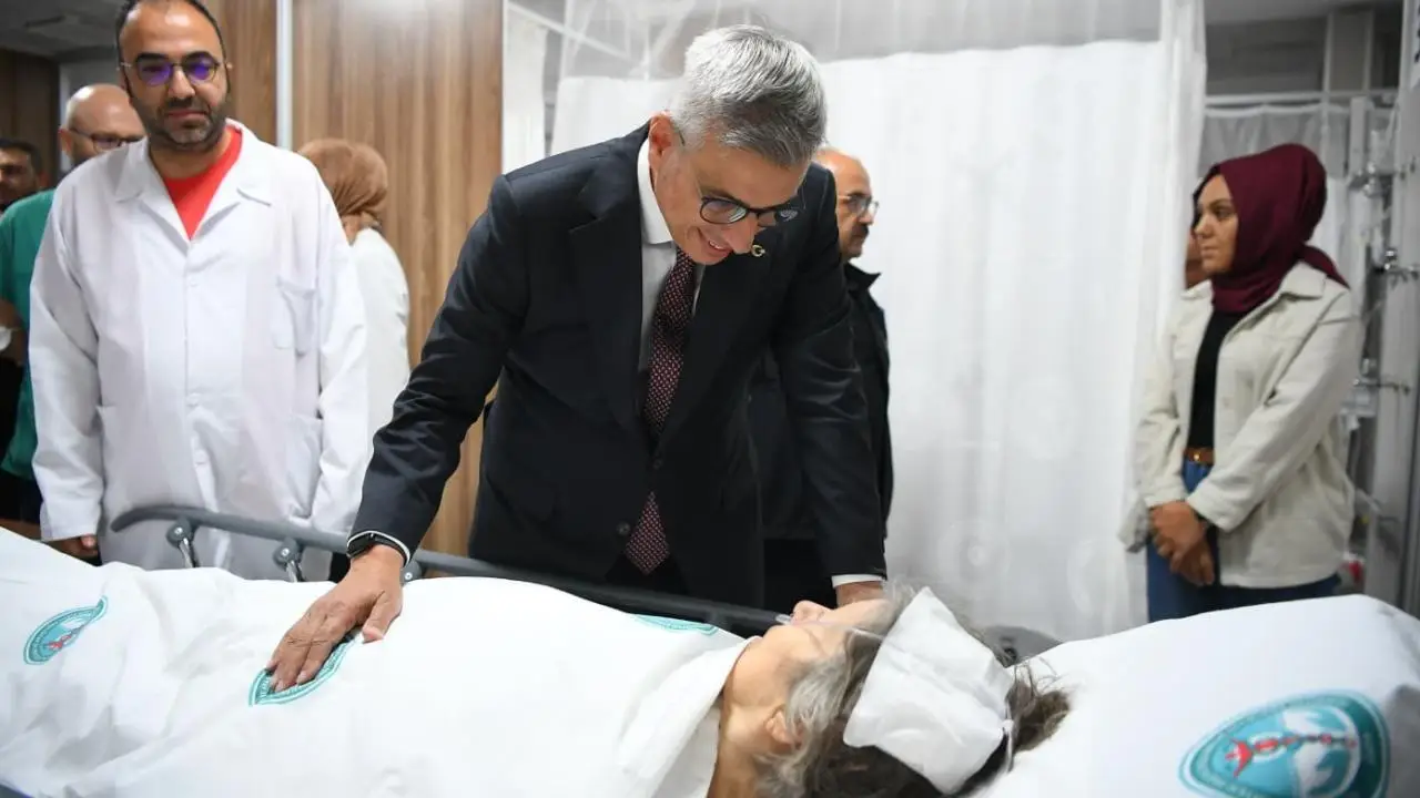 Türkiyədə zəlzələ nəticəsində 1 nəfər ölüb, 29 nəfər yaralanıb