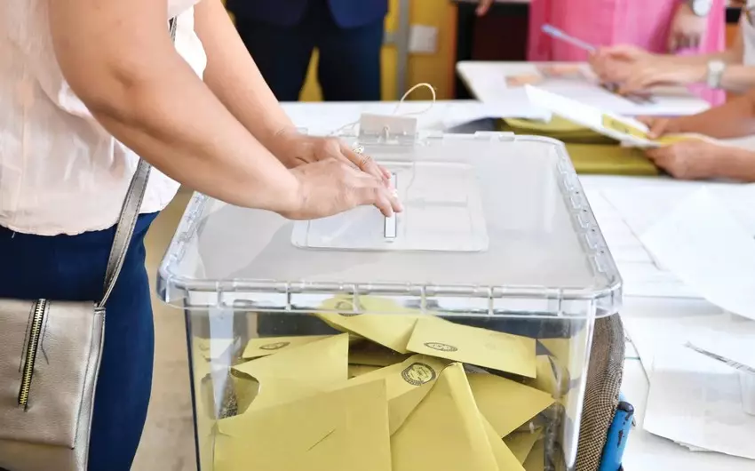 Türkiyədə səsvermədə 3 seçici ürəktutmadan vəfat edib